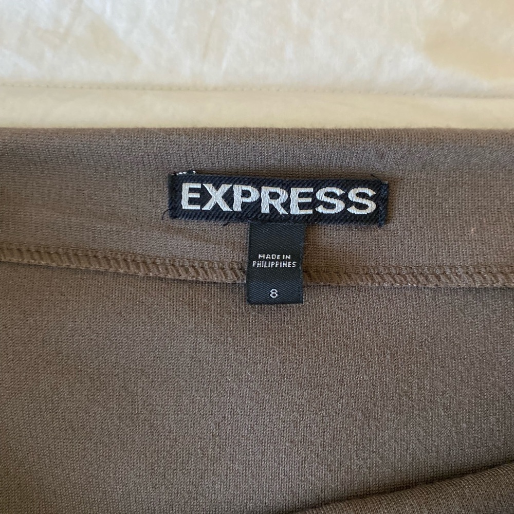 EXPRESS SKIRT - Picture 2 of 5